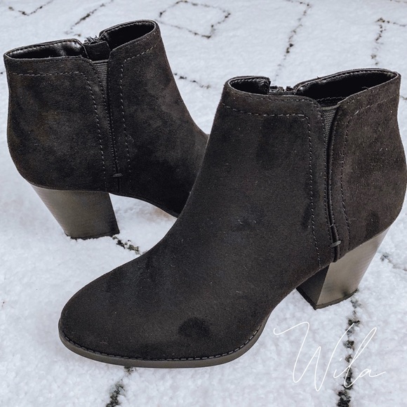 Vegan suede booties black ankle boots - Picture 3 of 8